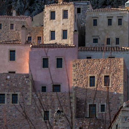 Апартаменты House In The Castle Монемвазия Экстерьер фото