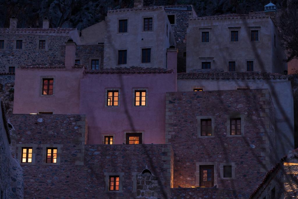 Апартаменты House In The Castle Монемвазия Экстерьер фото